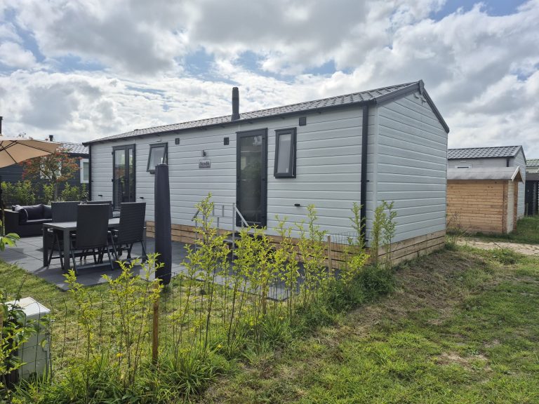 820a0281-3b93-403e-b558-d3cbd36605e6